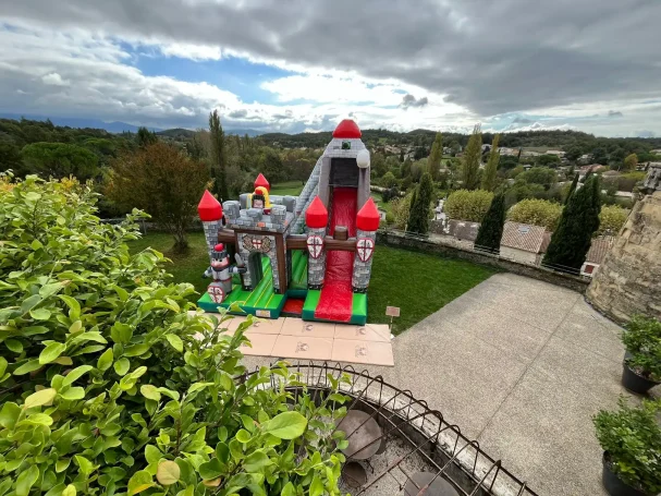 Structure Gonflable XXL château fort